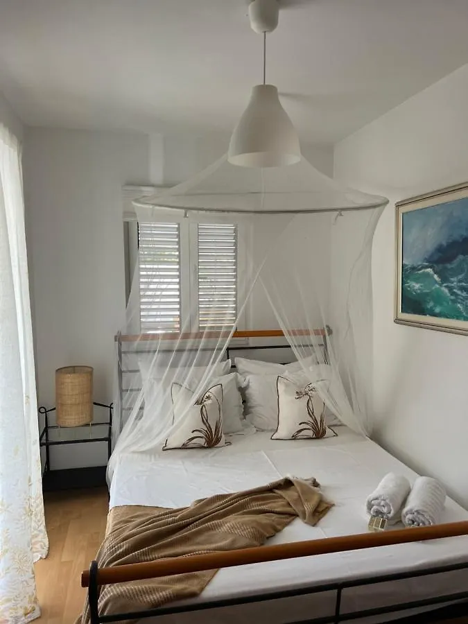 Papi Apartment Malinska Croatia