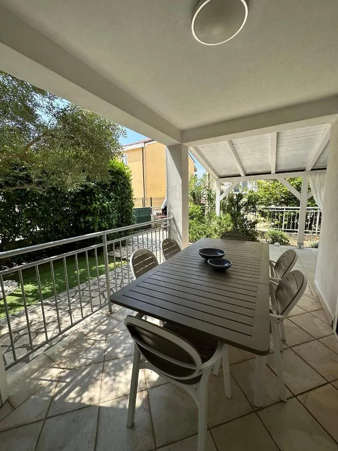 Papi Apartment Malinska