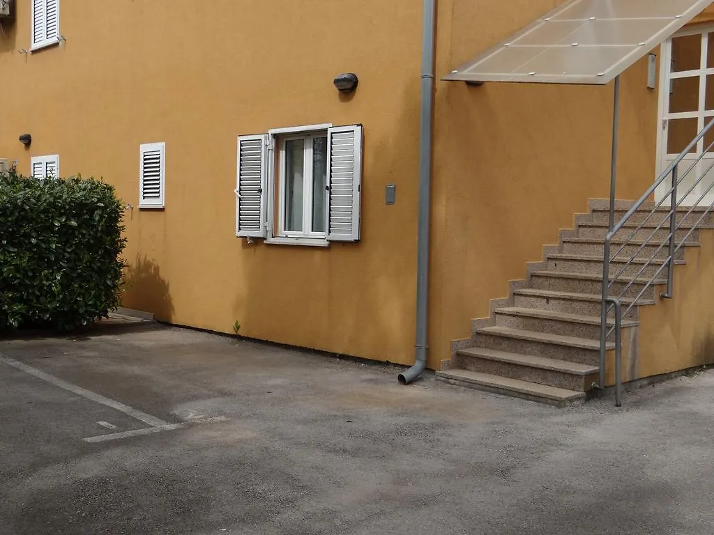 Papi Apartment Malinska